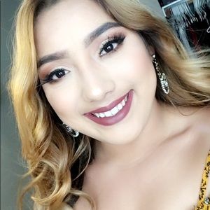 Meet your Posher, Brianna